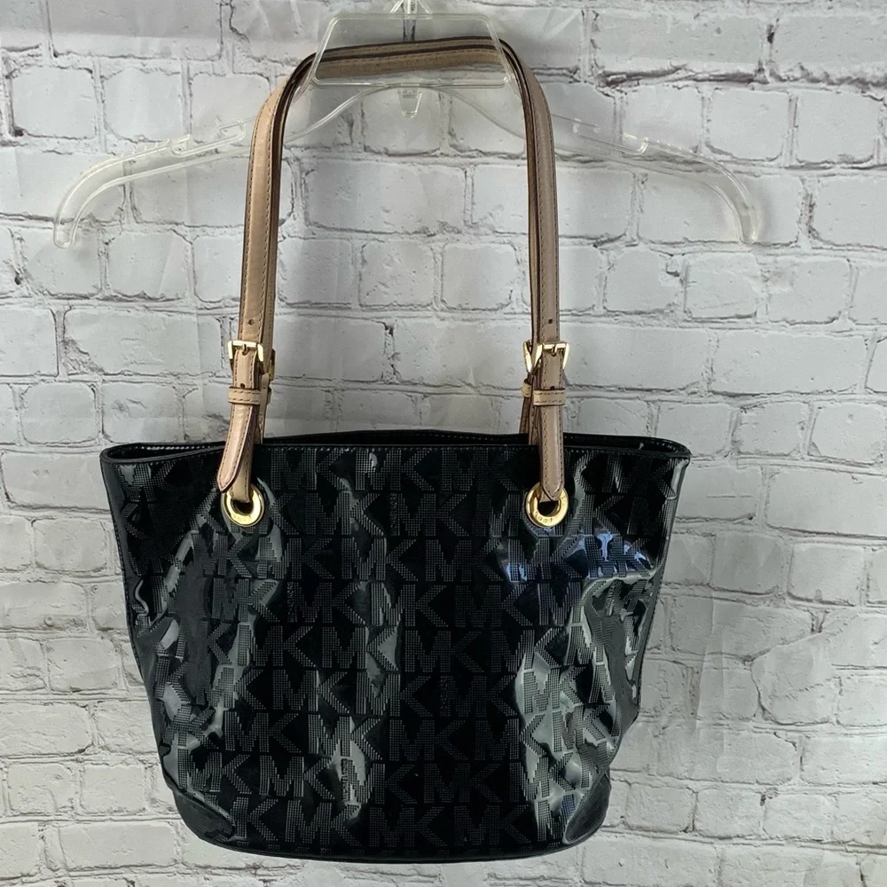 Michael Kors approximate measurements